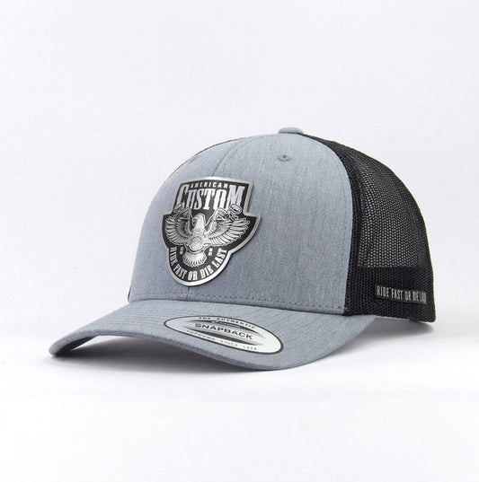 Casquette trucker Flexfit 6606T Heather/Noir avec patch American 