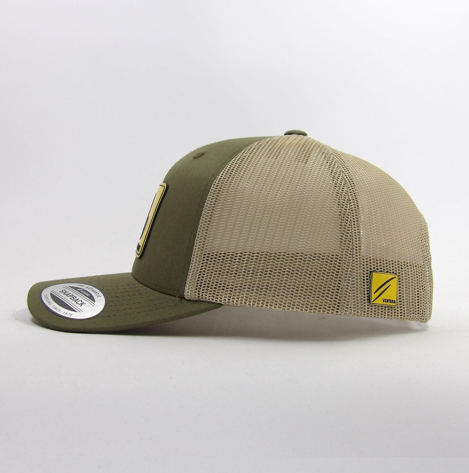 Casquette Trucker Flexfit 6606T Buck / Khaki – Écusson "Don't Tread On Me" vue  latérale